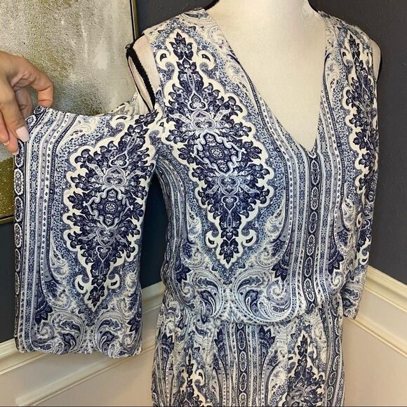 Alice + Olivia Jolene Cold Shoulder Smocked Dress - Picture 8 of 14